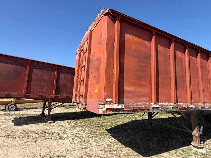 1965-trailmobile-trailer-image-35