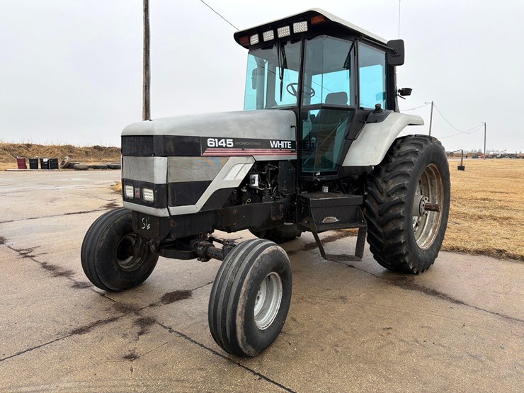agco-white-6145-image-66