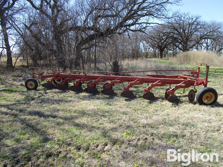 massey-ferguson-880-image-4