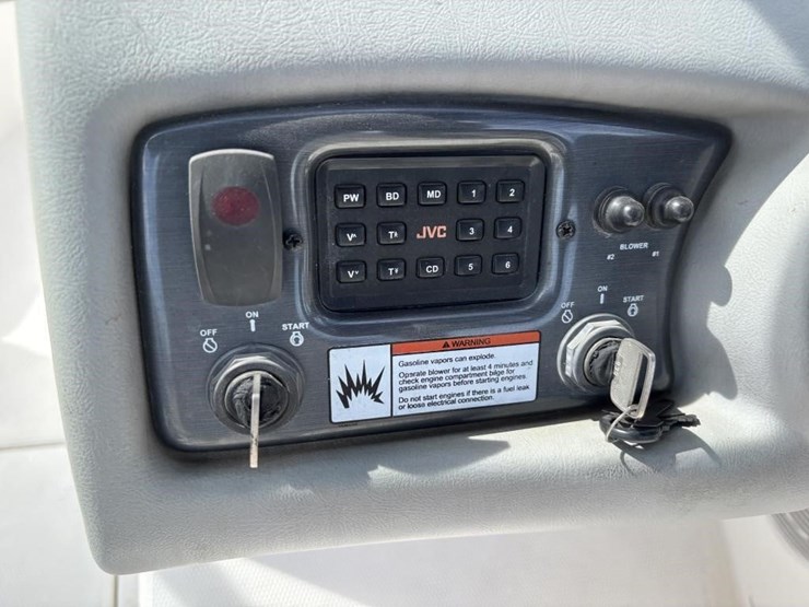 2005-unknown-trailer-image-16