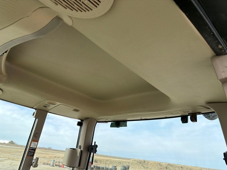 john-deere-7420-image-31