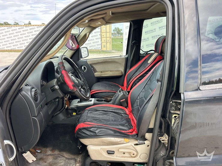 2003-jeep-liberty-image-12