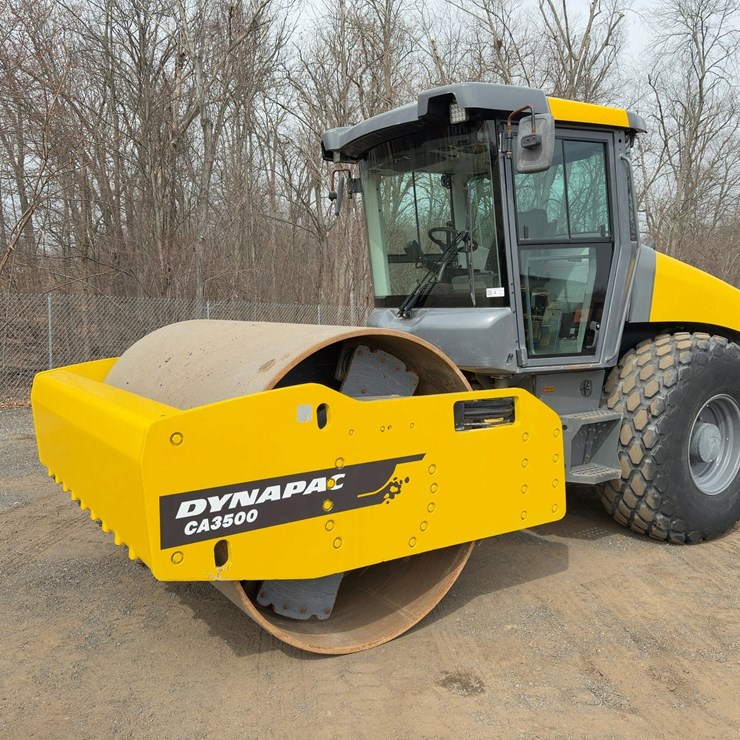 2017 DYNAPAC CA3500D