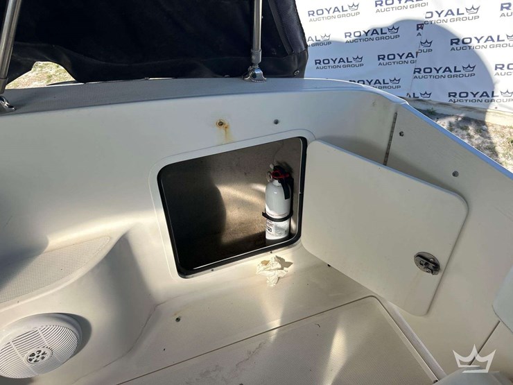 2006-sea-ray-sundancer-31ft-boat-w/-loadmaster-28ft-tri-axle-boat-trailer-image-21