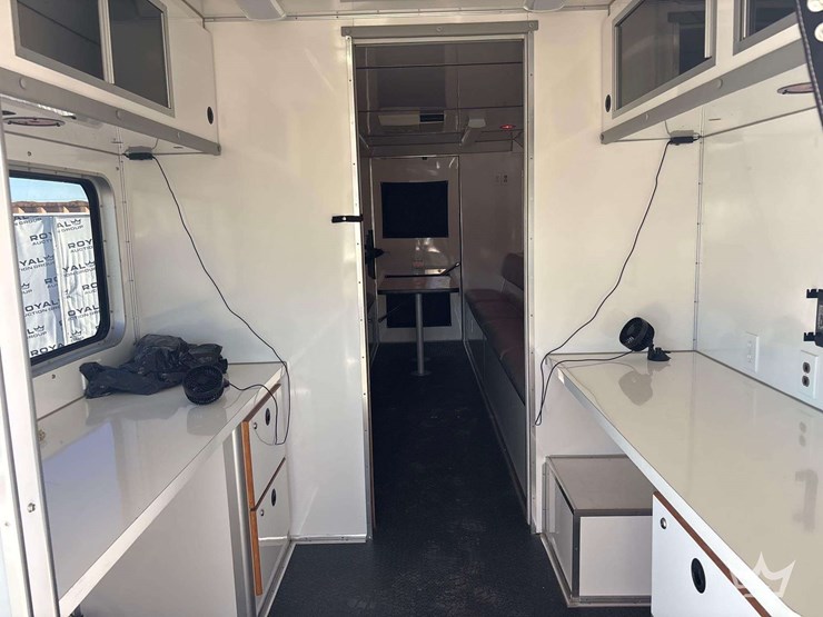 2013-chevrolet-step-van/-command-center-image-20