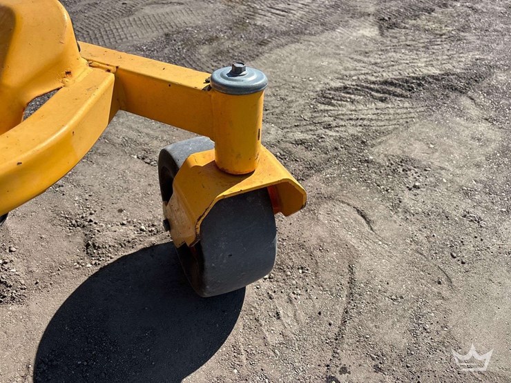 2019-cub-cadet-ultima-zt-1-50in-zero-turn-mower.-image-10