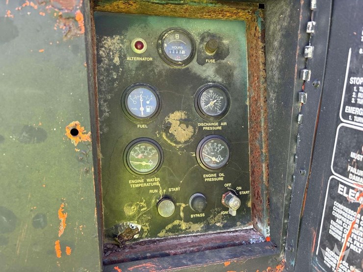 towable-air-compressor-image-11