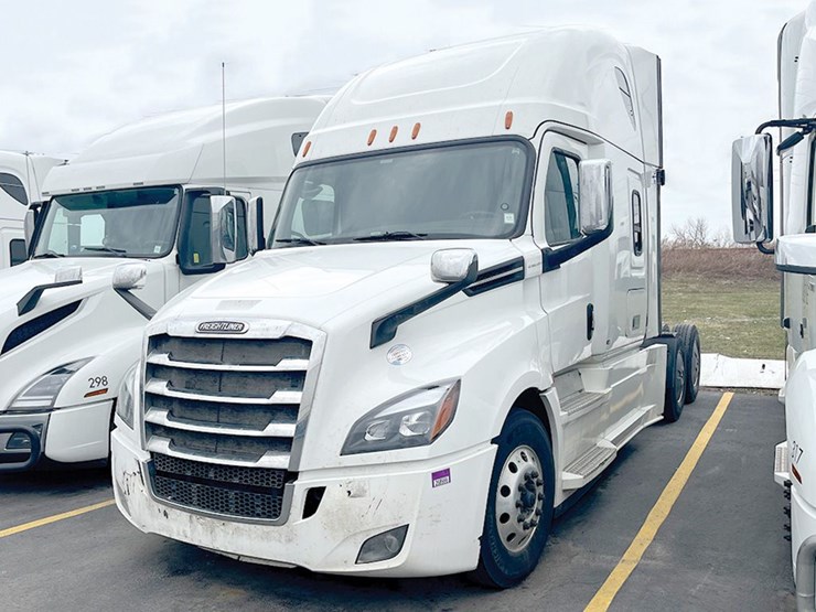 2019-freightliner-cascadia-126-image-1