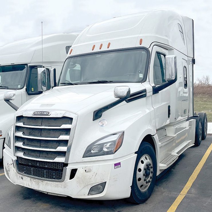 2019 FREIGHTLINER CASCADIA 126