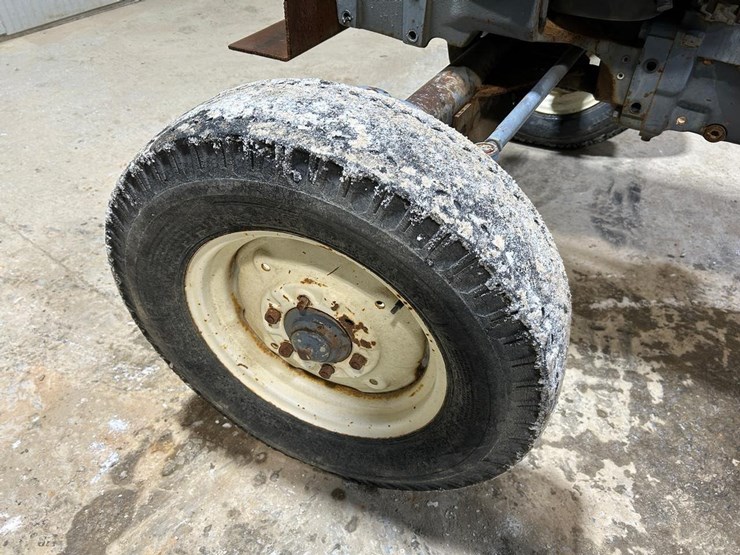 new-holland-tn55-image-15