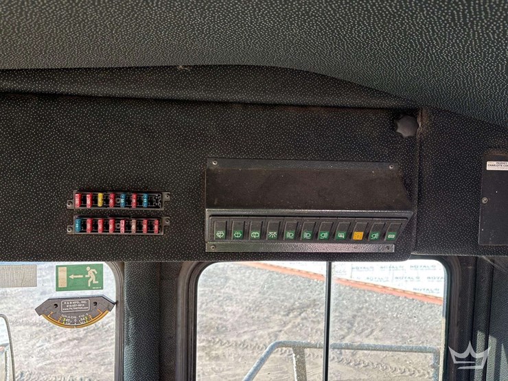 2018-bomag-bc572-articulated-refuse-compactor-image-18