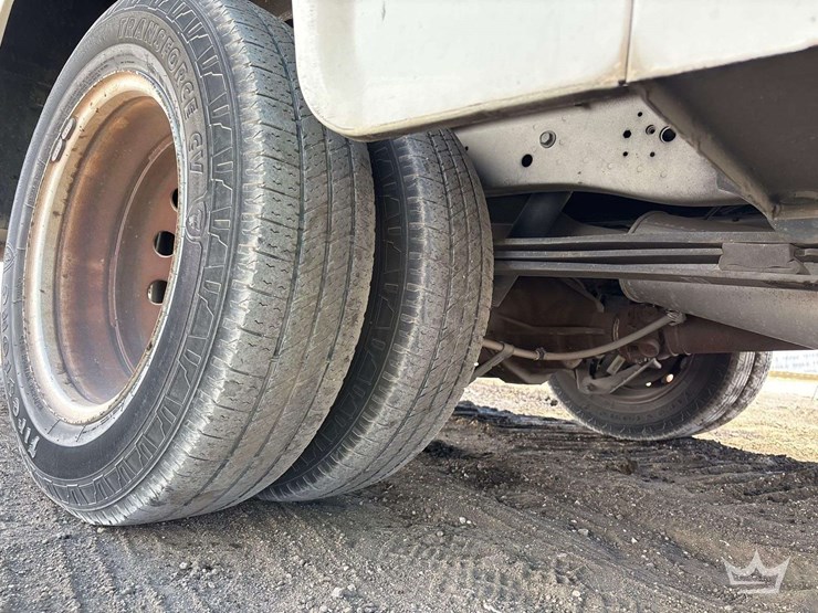 2016-ford-transit-image-28