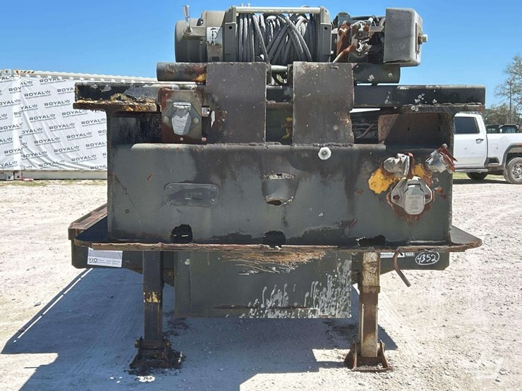 t/a-drop-deck-equipment-tailer-image-13