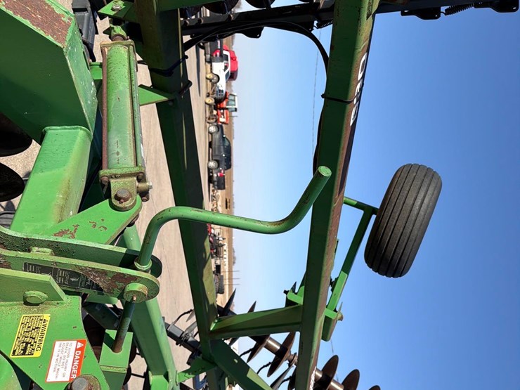 john-deere-630-image-33