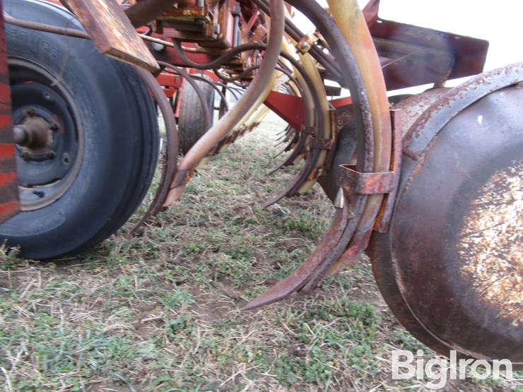 crustbuster-30'-hoe-drill-image-15