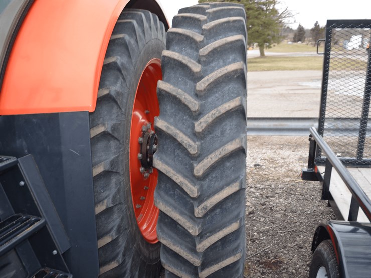 kubota-m7-171-premium-image-9