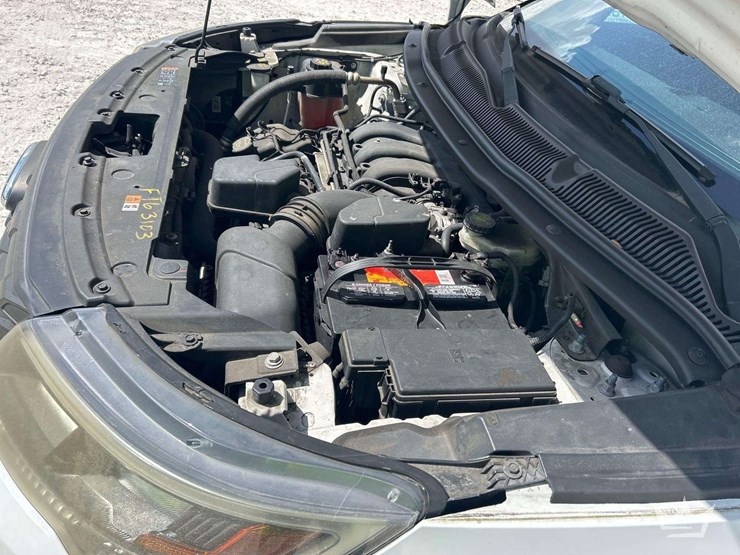 2016-ford-explorer-image-7