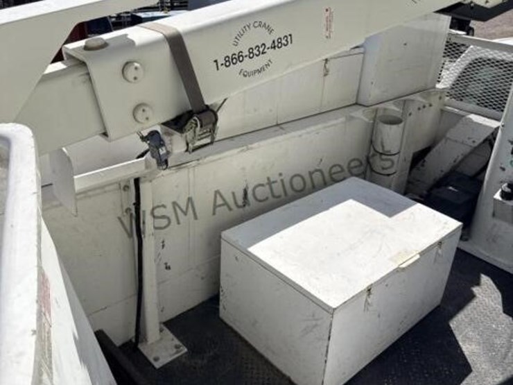 2015-ford-f550-image-13