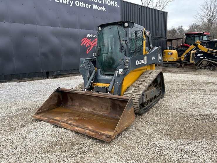 2021-deere-325g-image-8