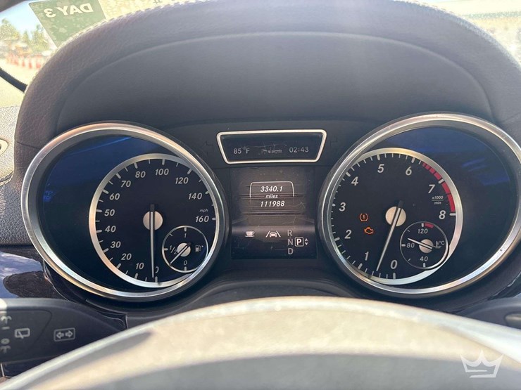 2013-mercedes-benz-gl450-image-14