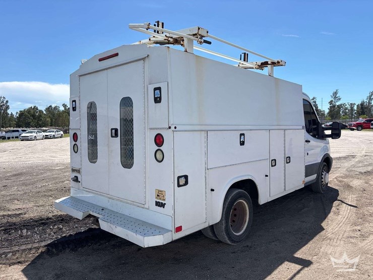 2016-ford-transit-image-3