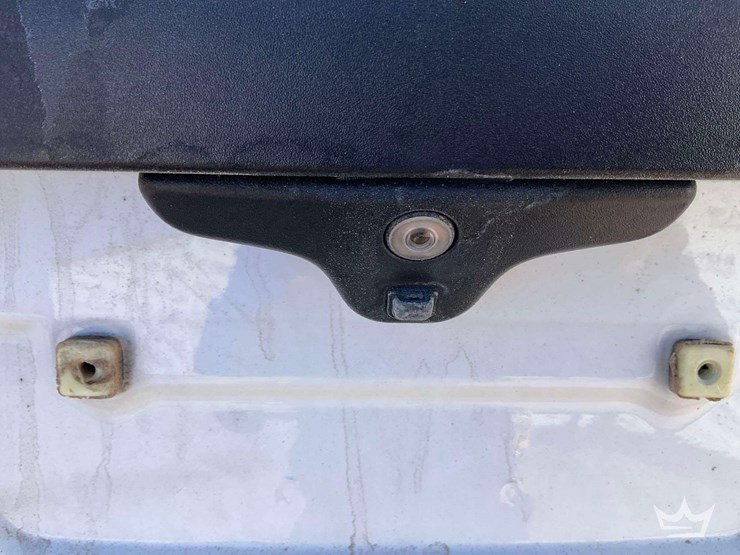 2016-ford-explorer-image-29