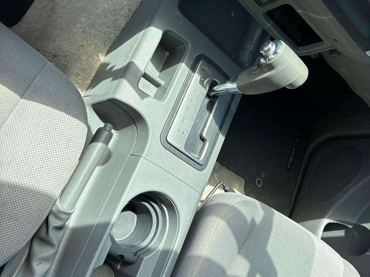 2018-nissan-frontier-image-19