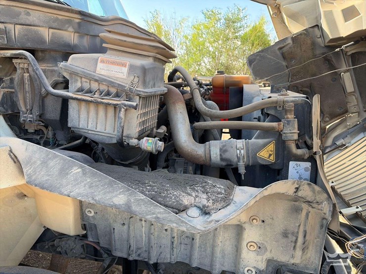 2011-international-durastar-4300-image-34