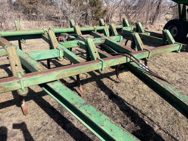 john-deere-1610-image-11