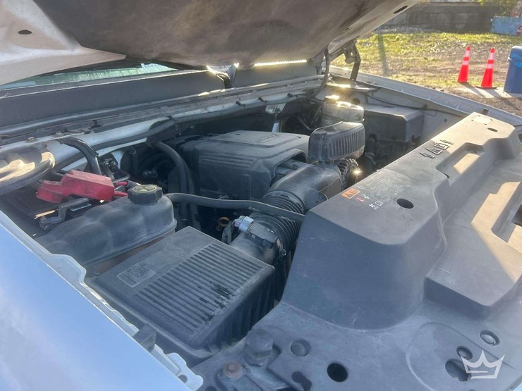 2013-gmc-sierra-2500-image-9