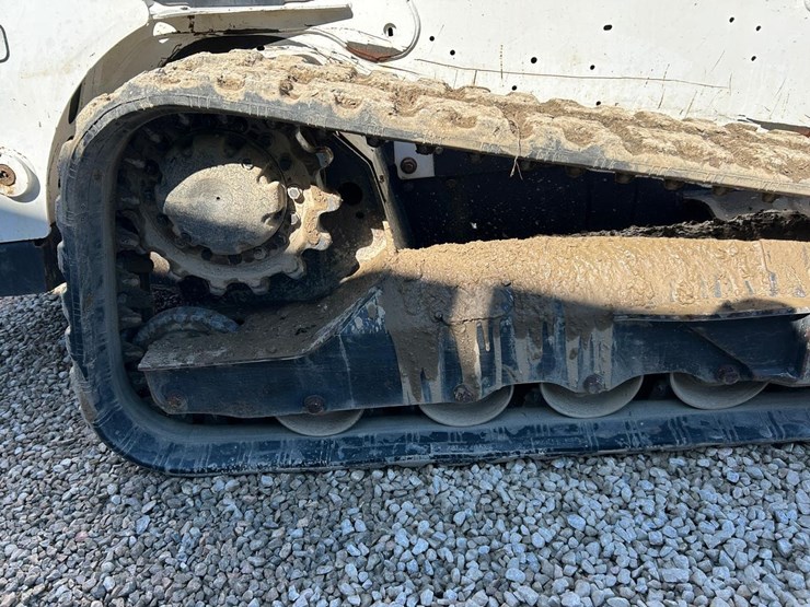 bobcat-t650-image-13