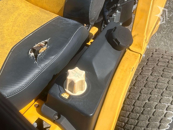 2021-cub-cadet-ultima-zt1-50in.-zero-turn-mower-image-16