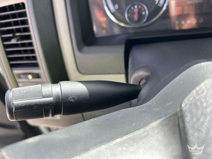 2012-dodge-1500-image-14