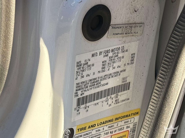 2016-ford-expedition-image-3