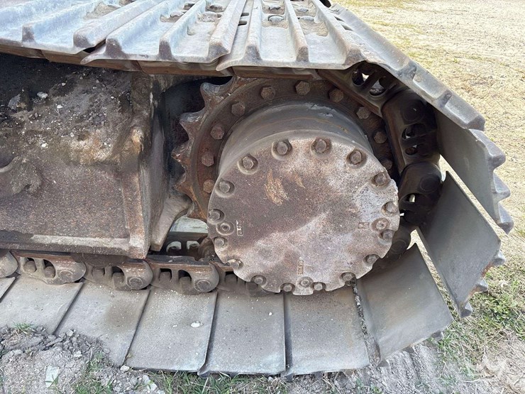 2013-hitachi-zx160-lc-image-21