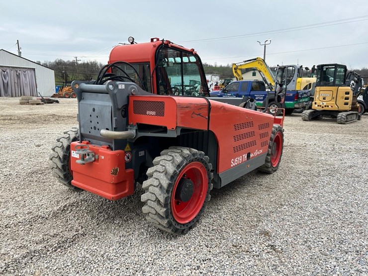 2020-skyjack-sj519th-image-4