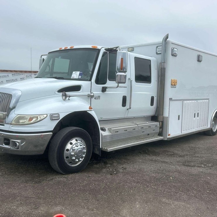 2006 INTERNATIONAL DURASTAR 4400