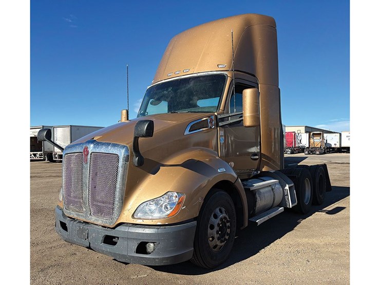 2022-kenworth-t680-image-1
