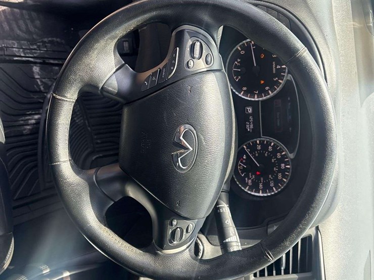 2013-infiniti-jx35-awd-suv-image-11