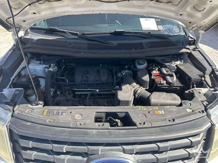 2016-ford-explorer-image-9