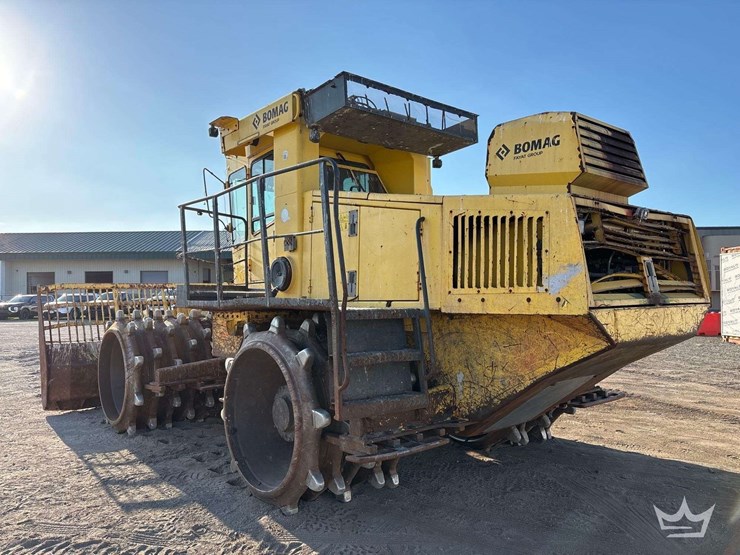 2018-bomag-bc572-articulated-refuse-compactor-image-4