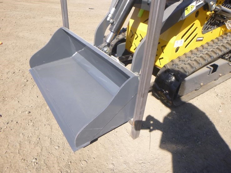 sdlanch-sdll60-skid-steer-track-loader-image-9