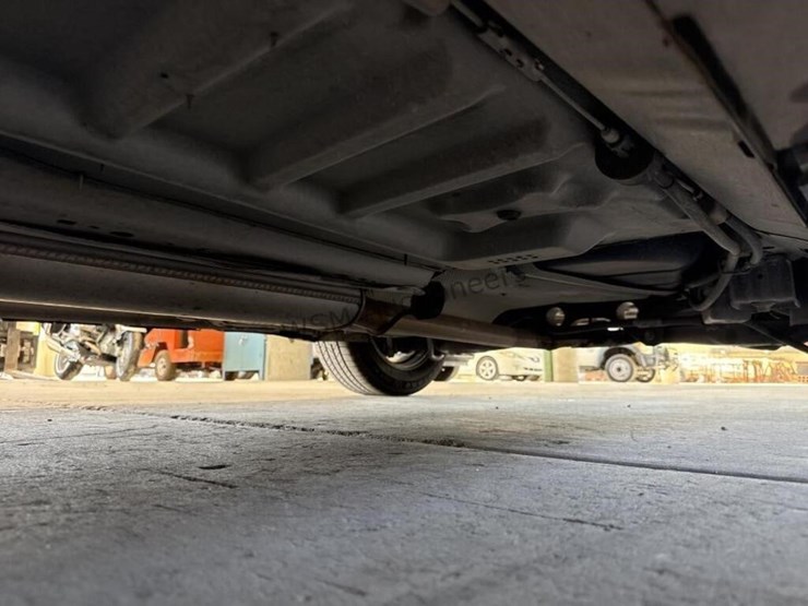 2013-ford-taurus-sdn-image-25