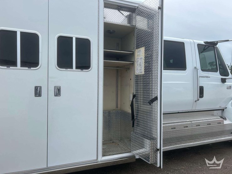 2006-international-durastar-4400-image-53