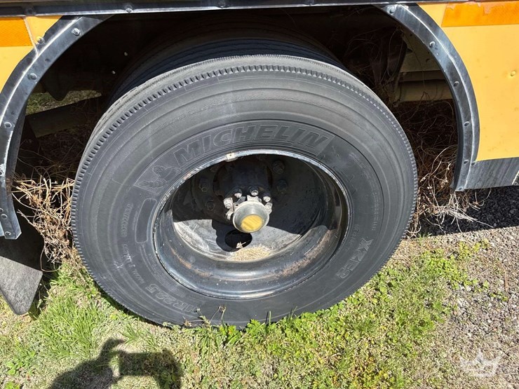 2001-international-2001-image-22