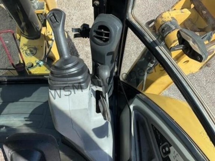 caterpillar-420e-image-25