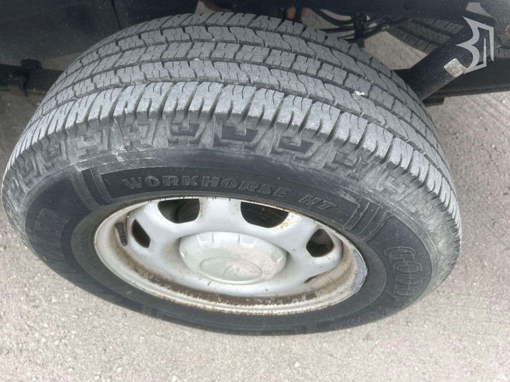 2017-ford-f150-image-25