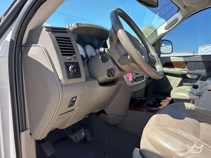 2008-dodge-ram-1500-image-17