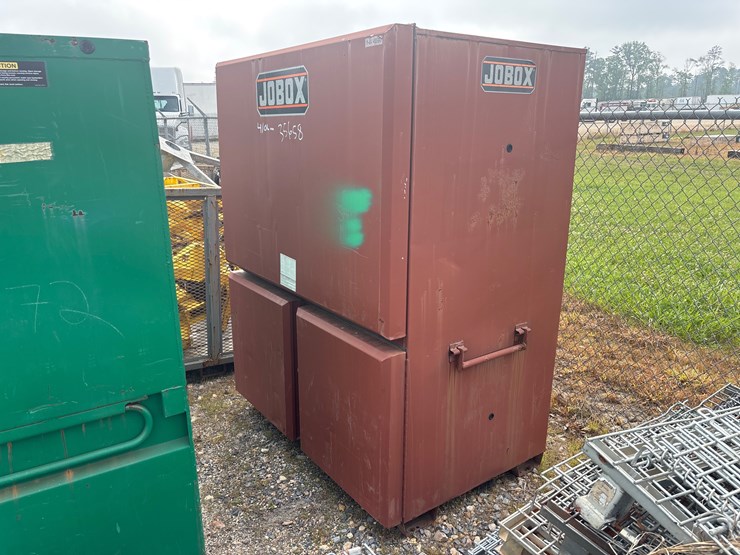 #8069-•-jobsite-box-image-1