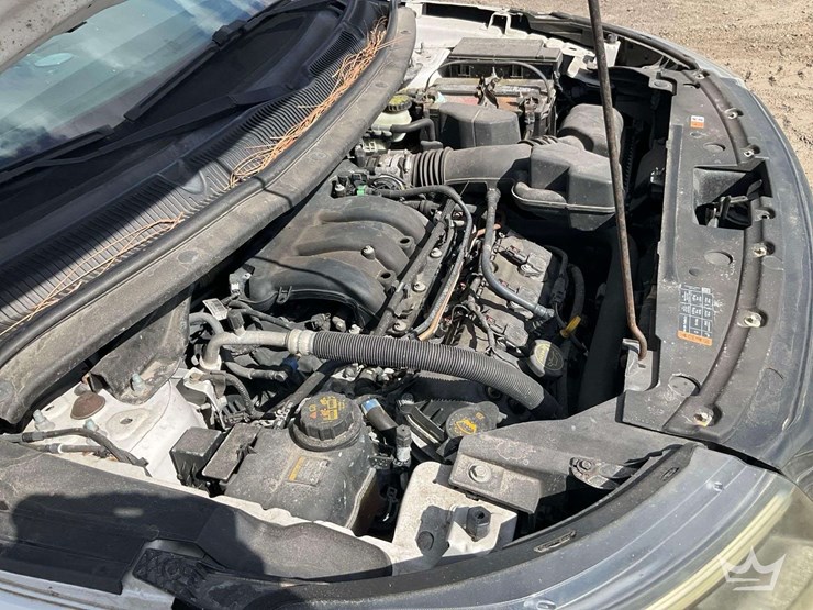 2016-ford-explorer-image-8